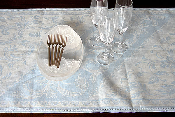 テーブルランナー