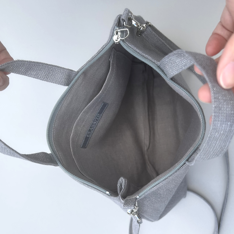 リネンポシェット グレーの内側仕様