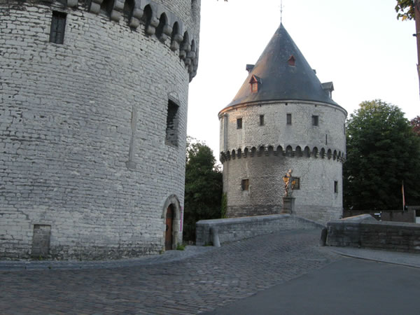 Broel Towers